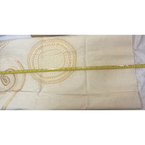 Vintage Needlepoint Tablecloth Project To Finish - Picture 15 of 16